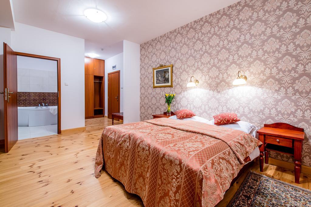 Zamek W Tykocinie Hotell Rum bild
